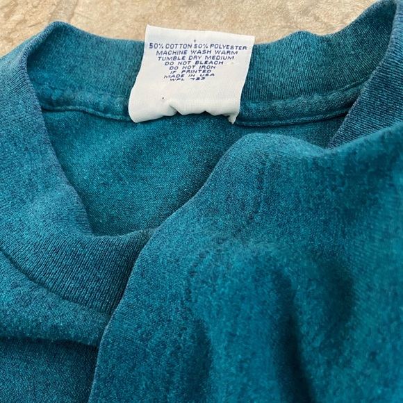 Vintage Levi’s 501 Single Stitched Tee Shirt - Picture 4 of 4